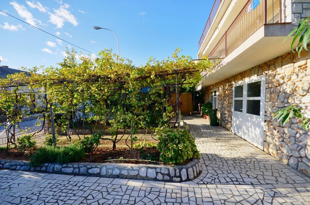 Apartments Daria Selce Kültér fotó