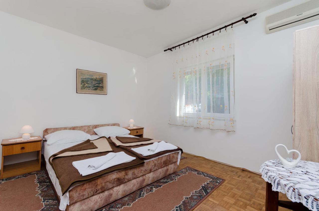 Apartments Daria Selce Kültér fotó